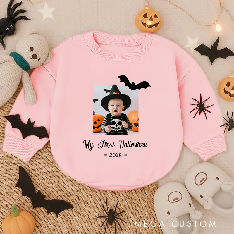 Personalized My First Halloween Baby Bodysuit with Custom Year and Cute Bat Illustration for Babies