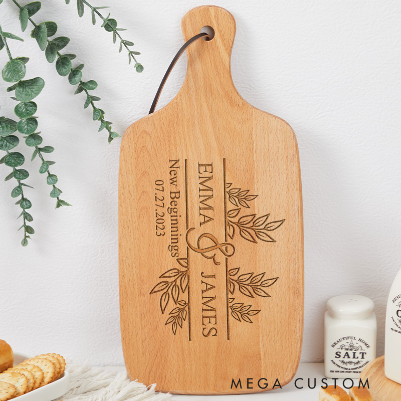 Personalized Leaf Engraved Wooden Cutting Board Perfect Housewarming Gift with Custom Names and Date