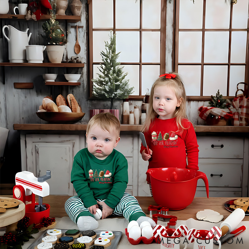 [Copy]Personalized American Football Santa Christmas Children's Pajamas with Custom Number for Festive Style with a Fun Twist