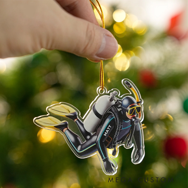 Personalized Scuba Diver Acrylic Ornament with Name Home Decor Christmas Birthday Gift for Divers Ocean Adventure Enthusiasts