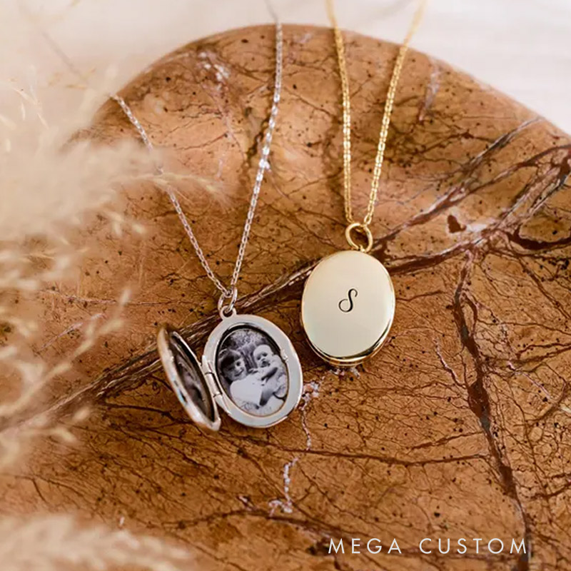 Personalized Oval Locket Necklace with Photo Custom Memorial Jewelry Gold Photo Necklace Sympathy Gift for Loss of Loved One