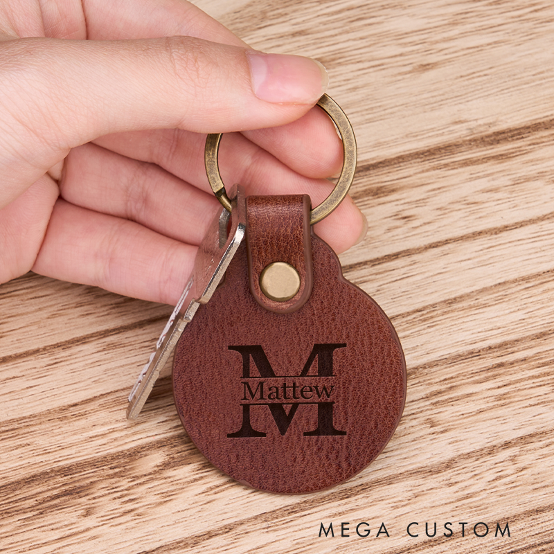 Personalized Leather Keychain for Men Custom Round Keychain with Name Engraved Leather Key Chain Anniversary Gift for Him Groomsmen Gift Birthday Gift