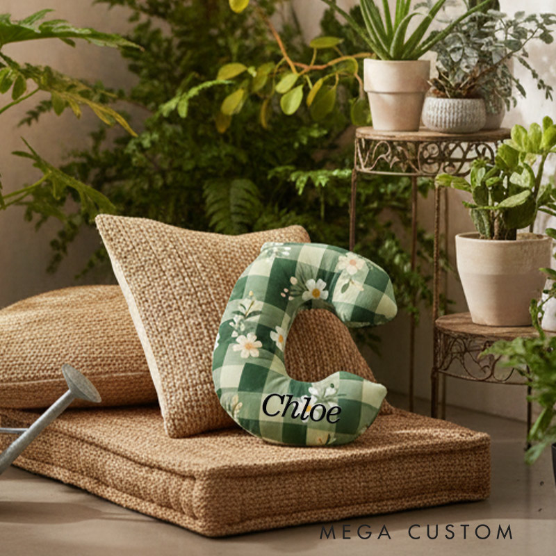 Personalized Plaid Petals Initial Pillow Graphic 3D Print Pillow for Gardening Lovers