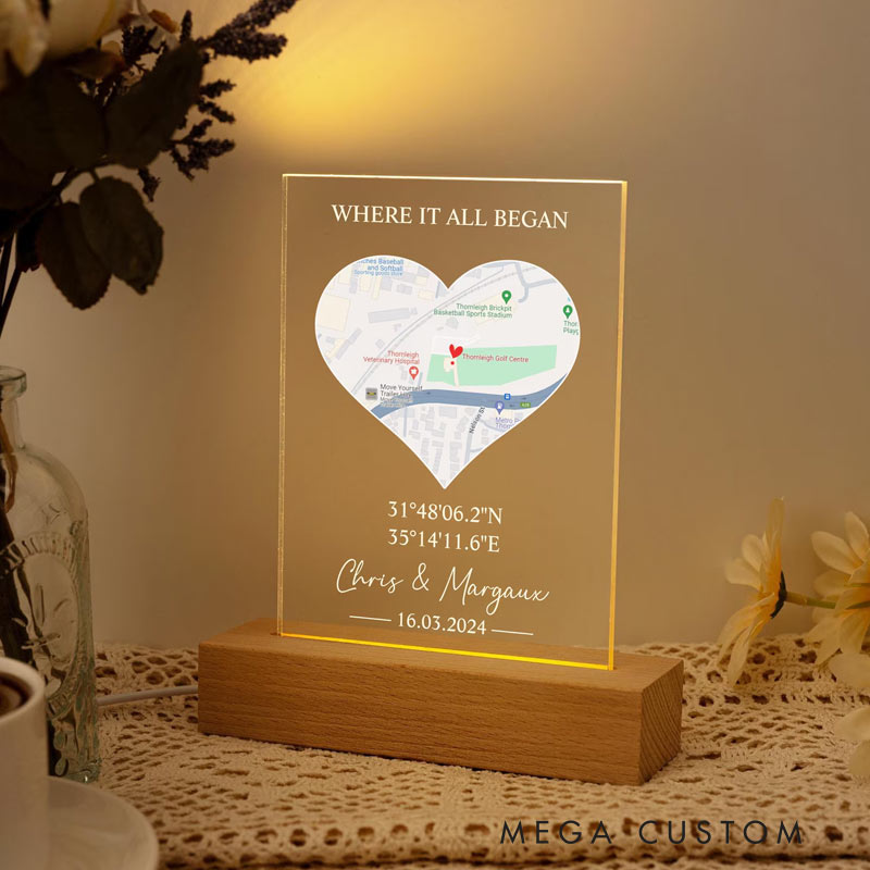 Personalized First Date Map Acrylic LED Light Valentine's Day Gift for Traveling Lovers