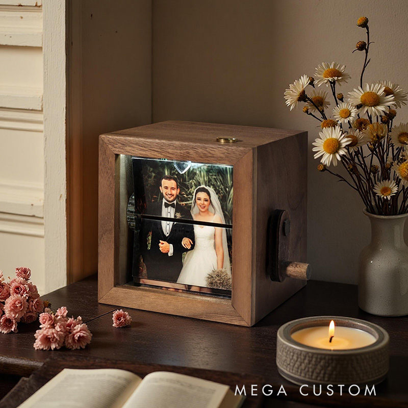 Personalized Lighted Photo Flipbook Box Hand-Cranked Wooden Memory Album Custom Photo Flipbook Frame Gift for Family
