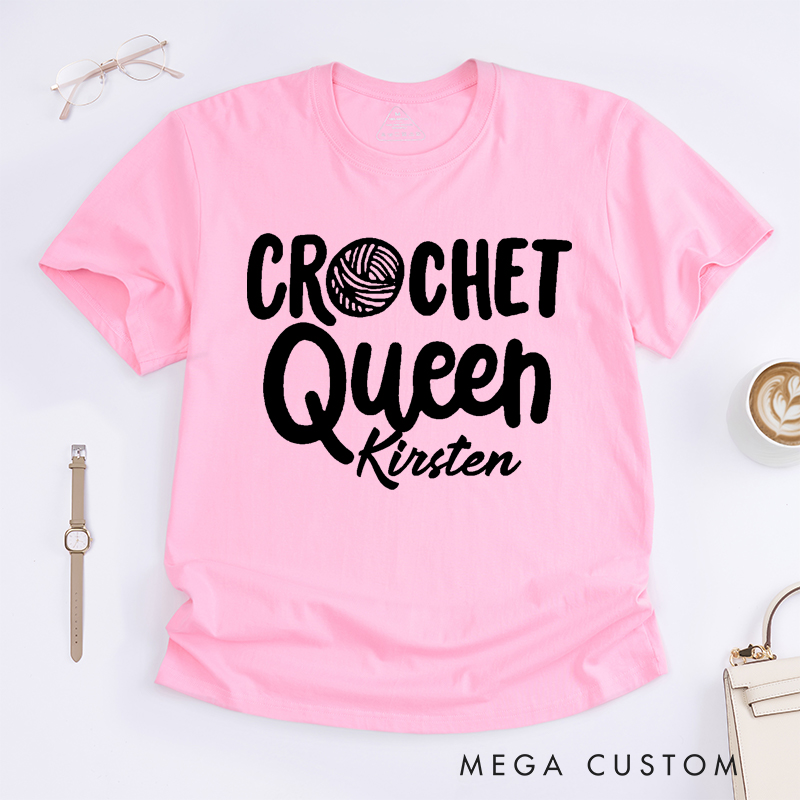 Personalized Crochet Queen Classic T-Shirts Knitting Shirts for Women Crocheting Gifts Knitting Gifts for Mom