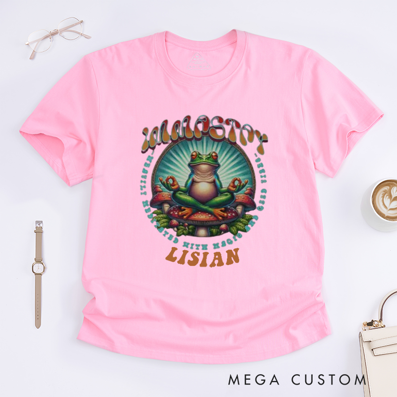 Personalized Vintage Frog Yoga T-Shirt Yoga Gift T-Shirt Animal yoga Apparel Mindfulness Meditation T-Shirt