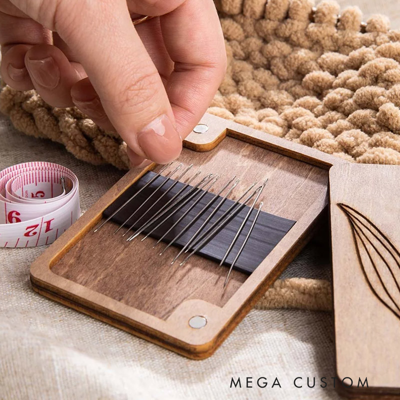 Personalized Birth Flower Wooden Magnetic Needle Box with Name Birthday Mother’s Day Gift for Sewing Lover