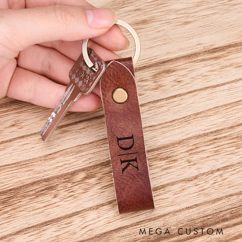 Personalized Leather Keychain for Men Custom Key Ring with Name Engraved Leather Key Chain Anniversary Gift for Him Groomsmen Gift Birthday Gift for Dad Boyfriend Husband