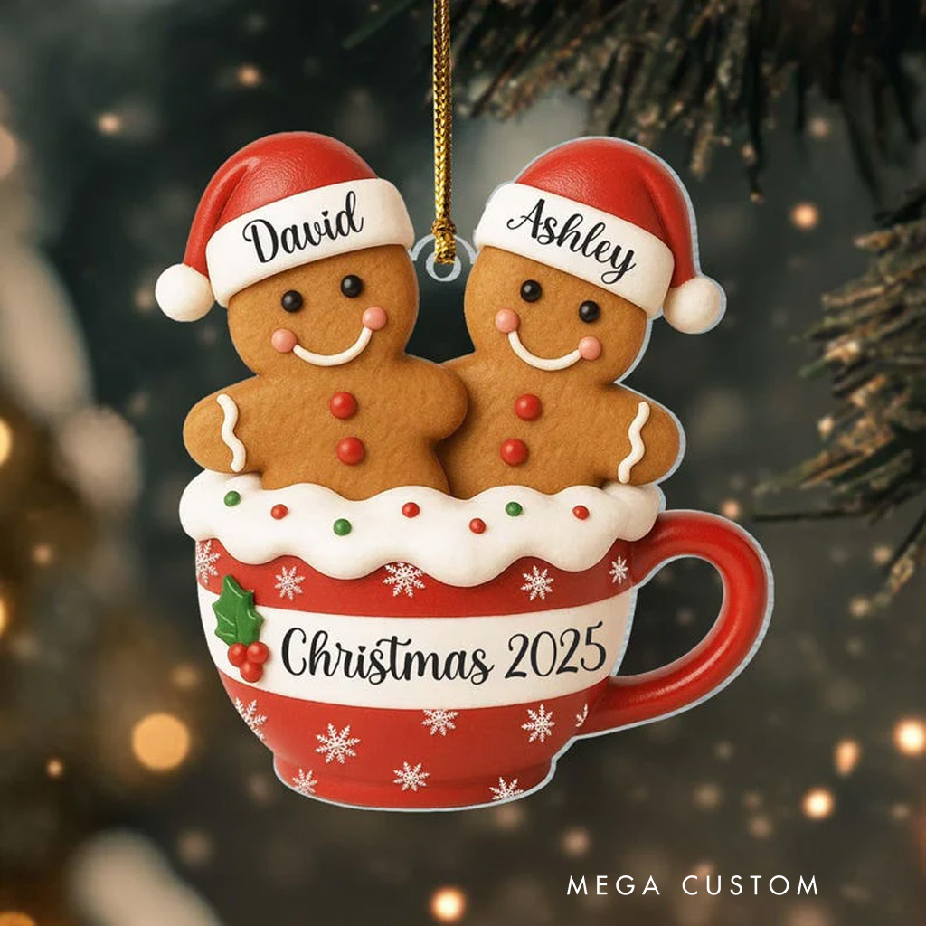 Personalized Gingerbread Couple 2025 Christmas Ornament for New Couple Keepsake Baker Acrylic Christmas Decoration Baking Lover Christmas Gift