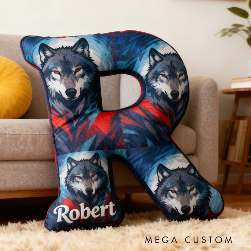 Personalized Wolf-Themed Cushion Pillow Gift for Love Wild Animals Pillow Gift for Kid Outdoor Adventure Hunting Enthusiasts