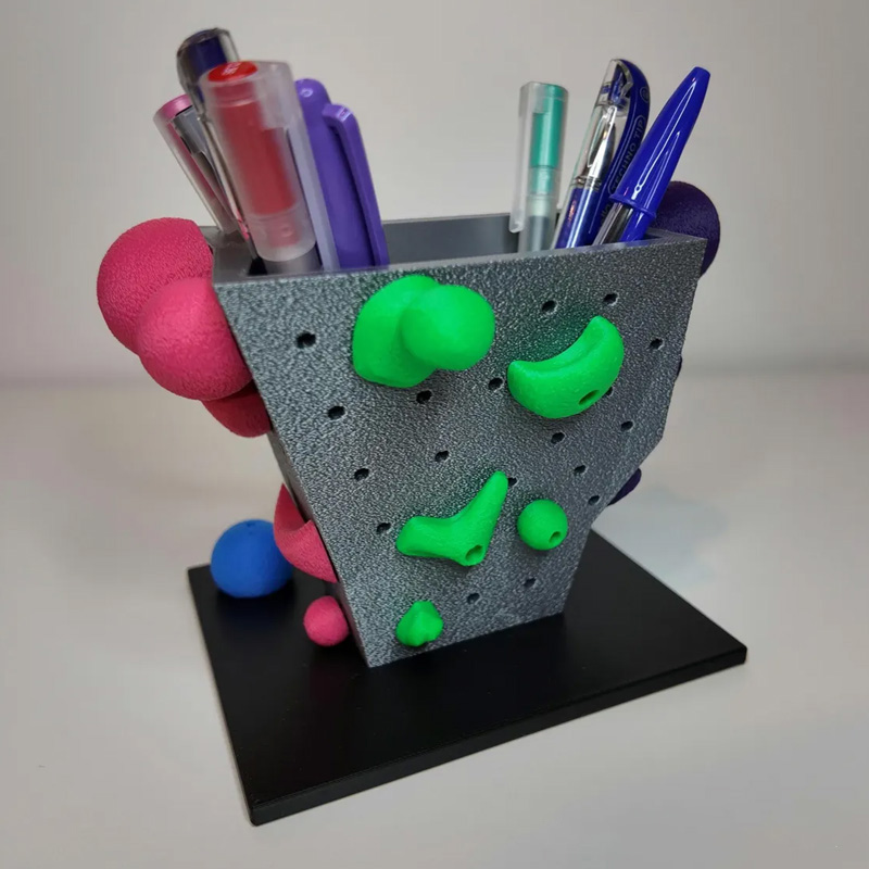 Personalized Pen Holder Bouldering Style Comes with Climbing Holds Desk Decoration Gifts for Climbers & Boulderers