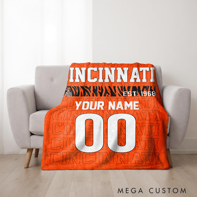 Personalized Football Lover Blanket with Eye-Catching Team Design  