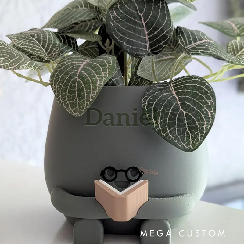 Personalized Reading Planter Pots Cozy Plant Pot Reading Flower Vase Bookworm Planter Happy Face Flower Pot Christmas Gift for Book Lover Reader