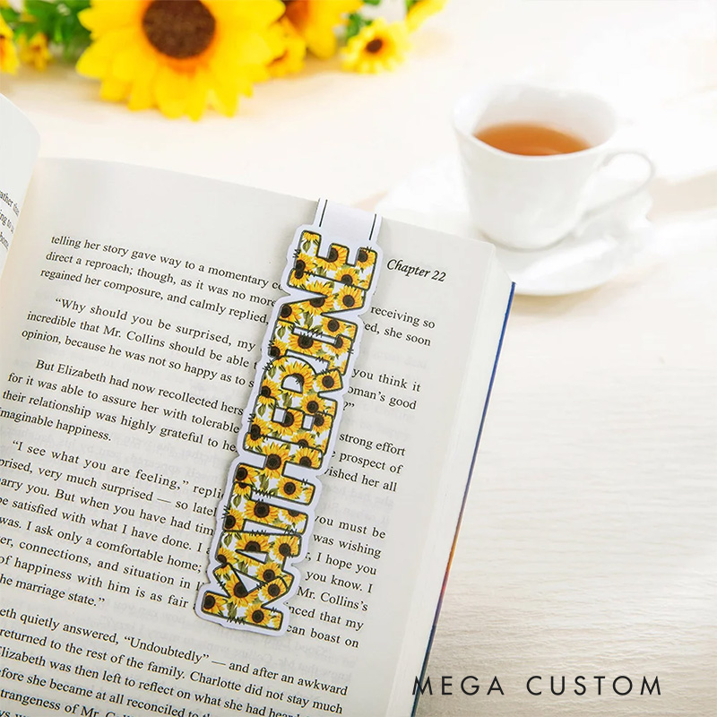 Personalized Set of 2 Doodle Magnetic Bookmarks Clips with Name Bubble Floral Letter Bookmarks Gift for Book Lover