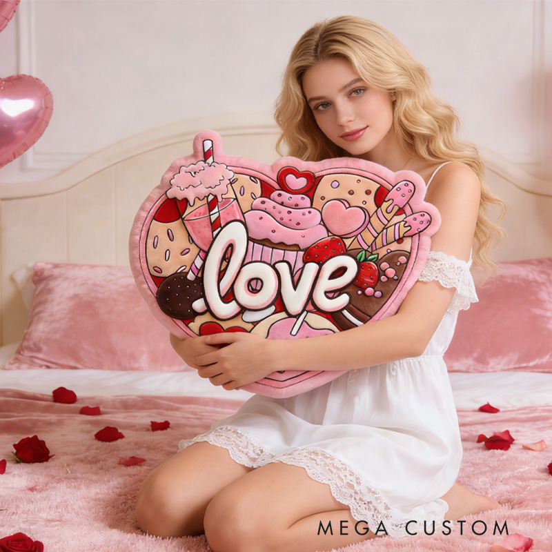 Personalized Cupcake Heart Shape Throw Pillow Graphic 3D Print Baking Heart Pillow with Name for Boyfriend Girlfriend Baking Lover Valentines Gift
