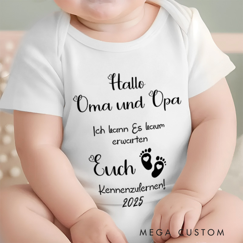 Personalized Hallo Oma Und Opa Ich Kann Es Kaum Erwarten Euch Kennenzulernen Baby Onesie Nursery Gift