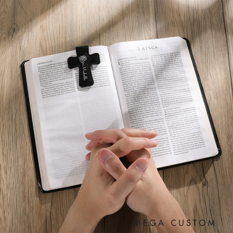 Personalized Birth Flower PU Leather Cross Magnetic Bookmark Clip with Name Reading Supplies First Communion Baptism Gift for Christians Bookworms