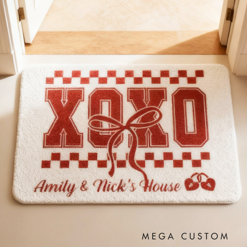 Personalized XOXO Custom Couple House Doormat Romantic Durable Soft Rug Decorative Accent For Entryways Wedding Anniversary Or Housewarming Gifts