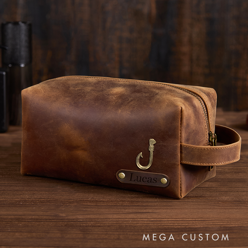 Personalized Mens Leather Toiletry Bag with Charm Custom Groomsmen Gifts Groomsman Dopp Kit Gifts Mens Travel Bag Anniversary Gift