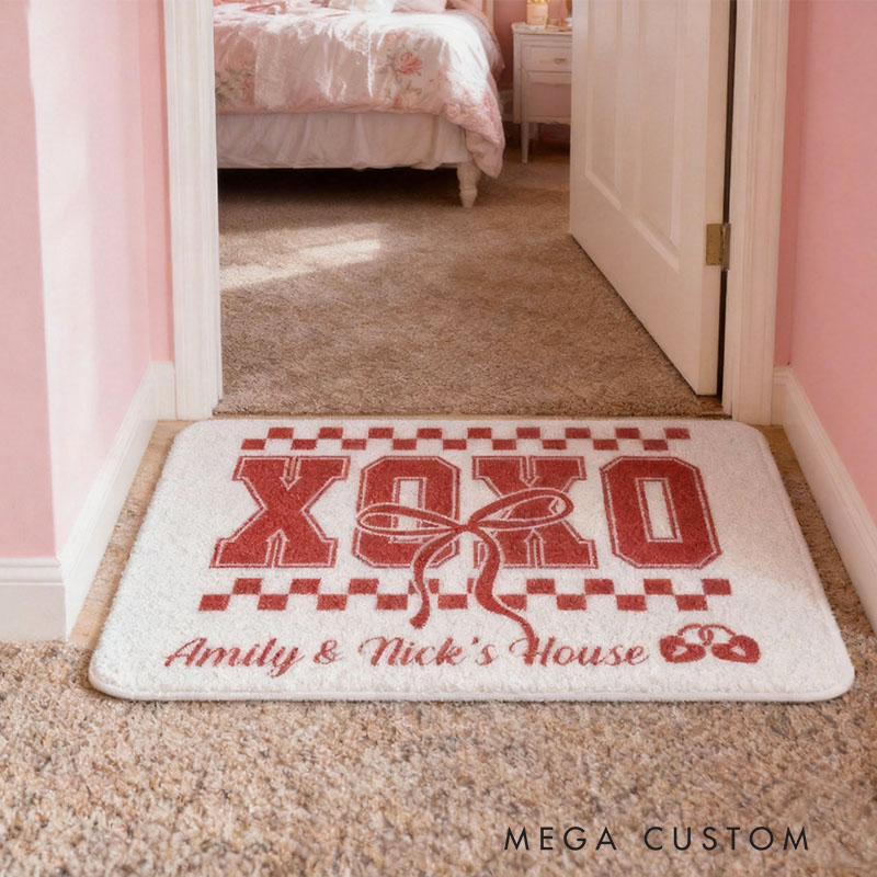 Personalized XOXO Custom Couple House Doormat Romantic Durable Soft Rug Decorative Accent For Entryways Wedding Anniversary Or Housewarming Gifts