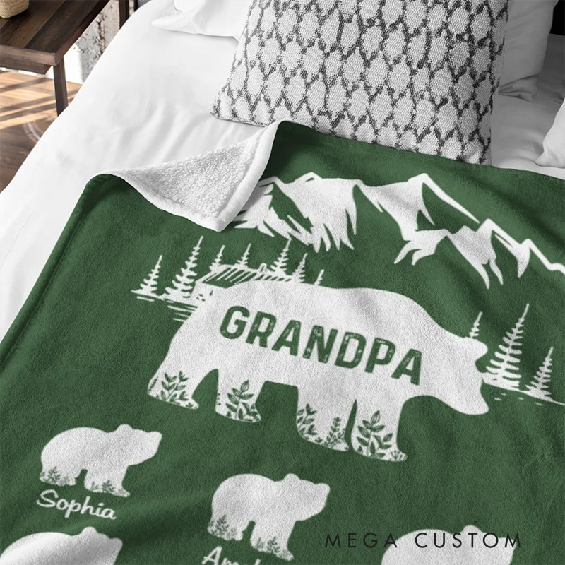 Personalized Papa Bear Blanket with Kids' Names Family Flannel Fleece Blanket Housewarming Decor Birthday Father's Day Gift for Dad Grandpa Him