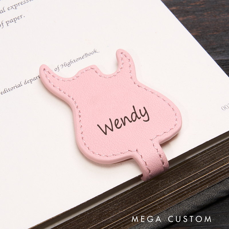 Personalized Leather Guitar Bookmark Magnetic Bookmark Custom Name Engraved Page Marker Perfect Gift for Music Lovers and Readers Unique Rock‑Style Book Accessory Guitar Accessories Gifts for Him
