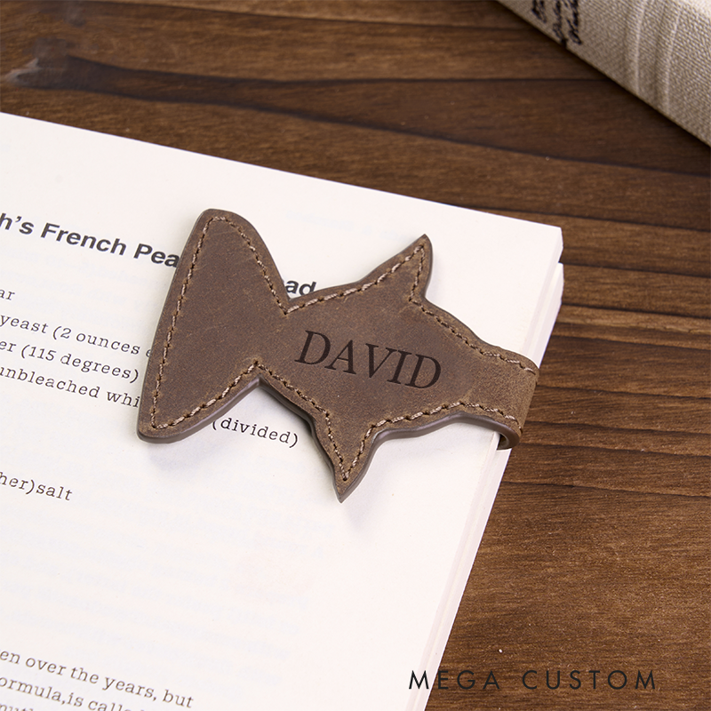 Personalized Leather Star Wars Bookmark Custom Name Engraved Page Marker Gift for Sci‑Fi Fans and Movie Lovers Star Wars Gifts Unique Galaxy‑Inspired Book Accessory  