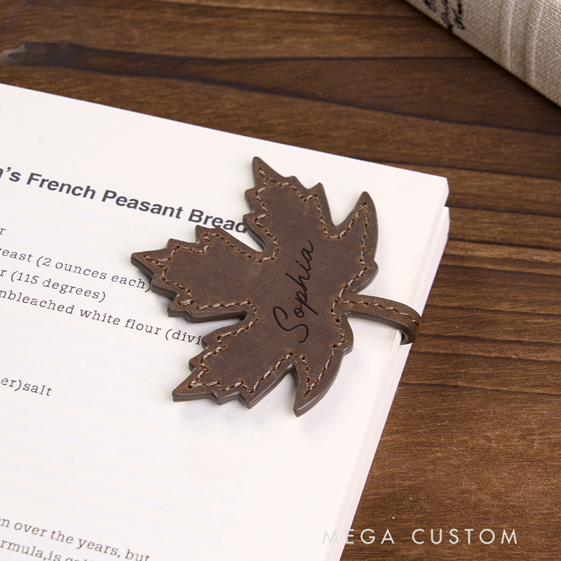 Personalized Leather Maple Leaf Bookmark Magnetic Bookmark Custom Name Engraved Page Marker Nature-Inspired Gift for Readers and Fall Lovers Elegant Rustic Book Accessory Leaf Accessories Rustic Leather Items