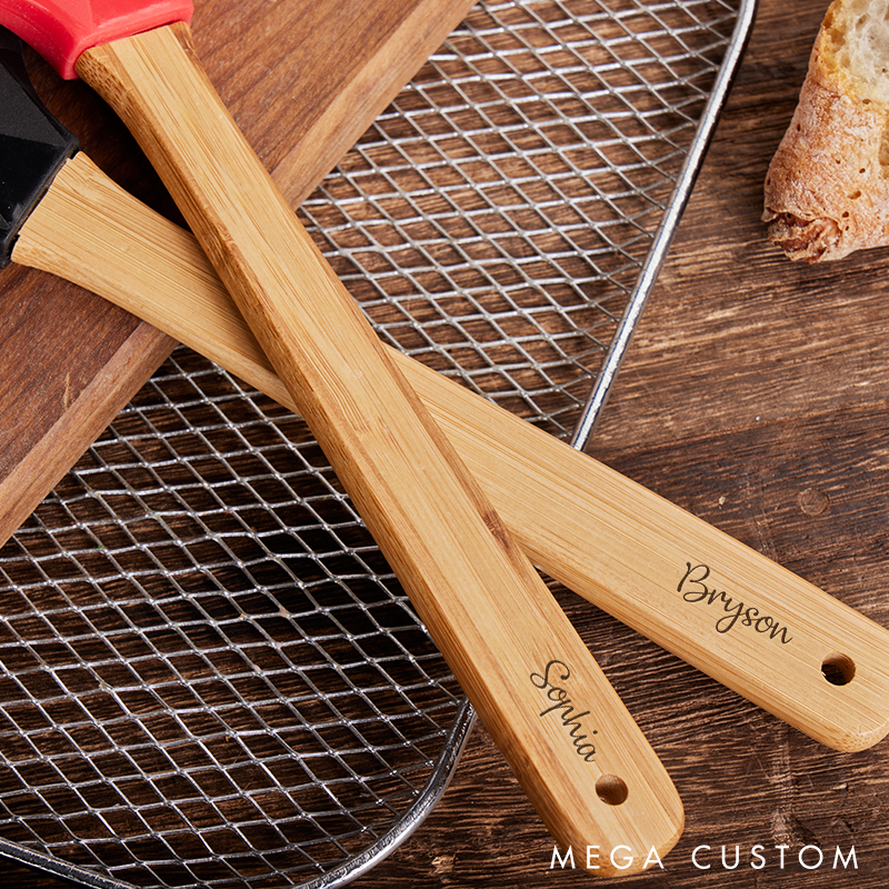 Personalized Silicone Spatula with Engraved Wooden Handle Custom Baking Utensil Gift for Bakers Kitchen Accessories  