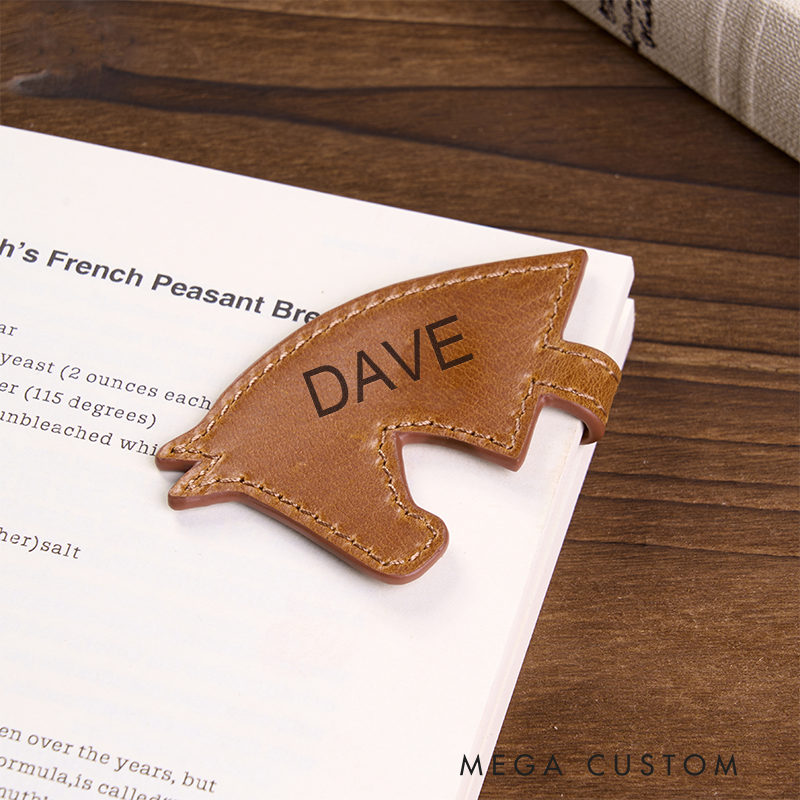 Personalized Leather Bookmark Horse Shaped Bookmark Custom Name Engraved Page Marker Gift for Readers and Animal Lovers Unique Rustic Book Accessory Equestrian Lovers
