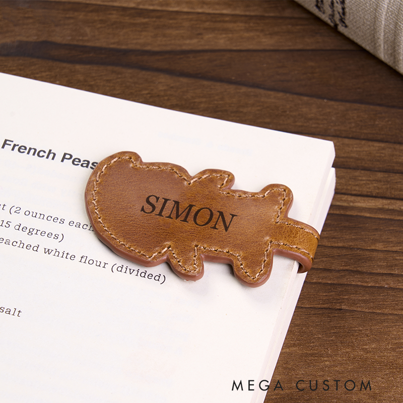 Personalized Leather Bookmark Chainsaw Shaped Bookmark Custom Name Engraved Page Marker Unique Gift for Horror Fans and Readers, Handmade Rustic Leather Accessory