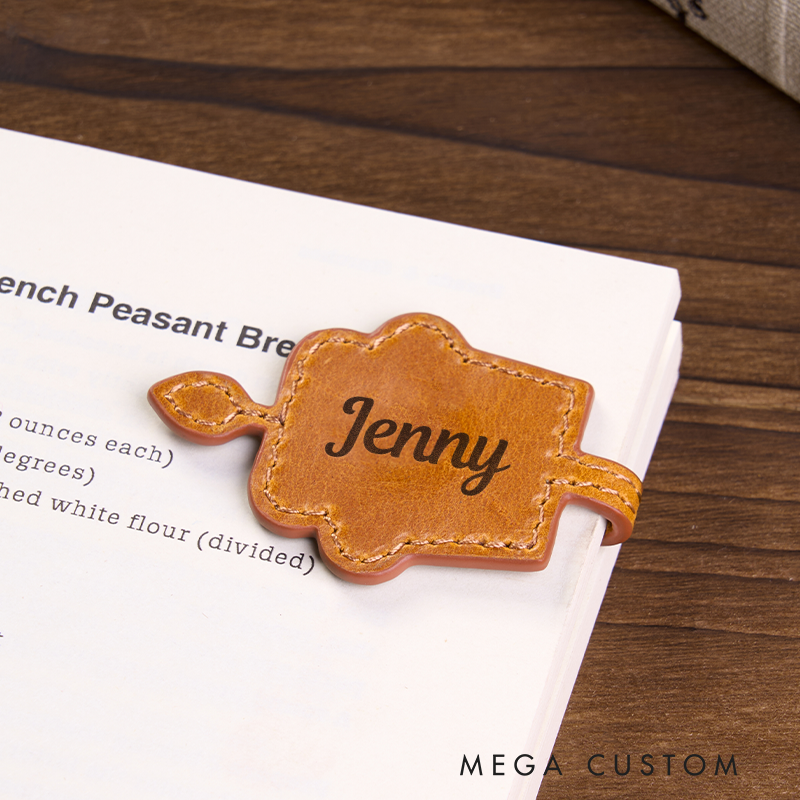 Personalized Leather Bookmark Cake Shaped Bookmark Magnetic Bookmark Custom Name Engraved Page Marker Sweet Gift for Bakers and Book Lovers Unique Handmade Leather Accessory 