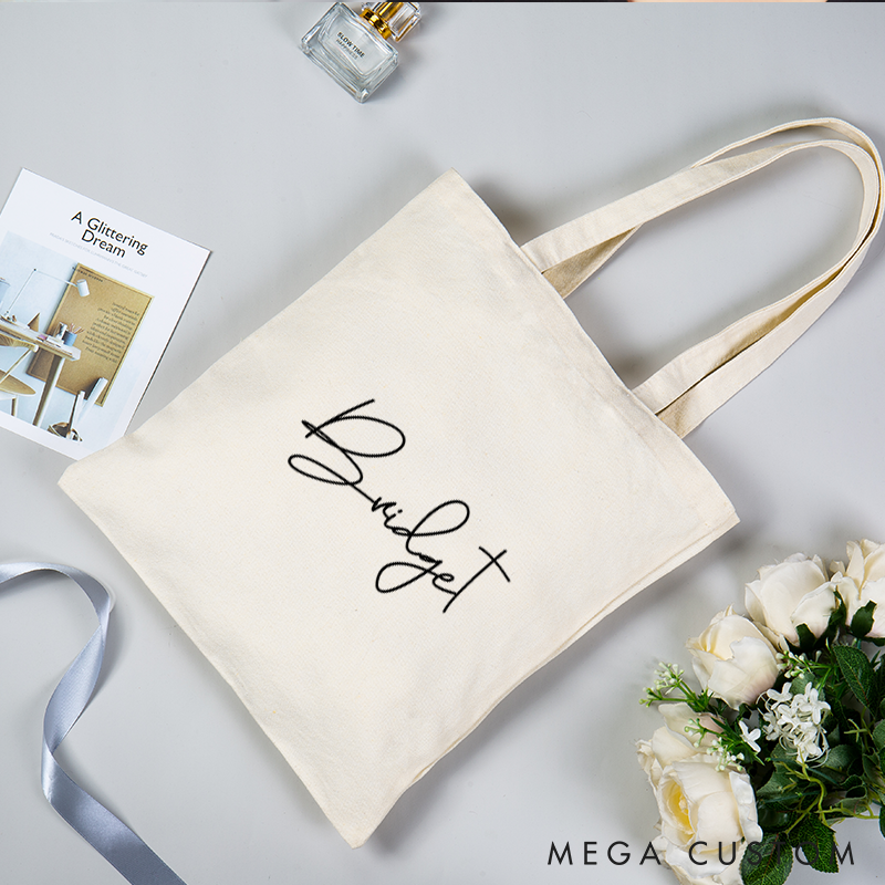 Personalized Canvas Tote Bag Custom Name Minimalist Shoulder Bag Eco-Friendly Reusable Gift for Women Students and Everyday Use