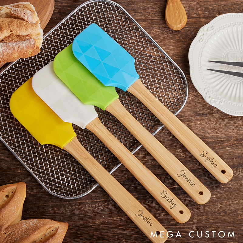 Personalized Silicone Spatula with Engraved Wooden Handle Custom Baking Utensil Gift for Bakers Kitchen Accessories  