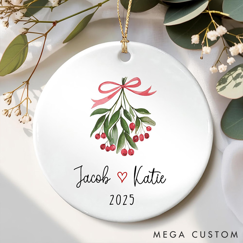 Personalized Couple Mistletoe Ceramic Ornament Custom Name Year Christmas Gifts for Husband Wife Ornament for Couple Newlyweds Xmas Gift