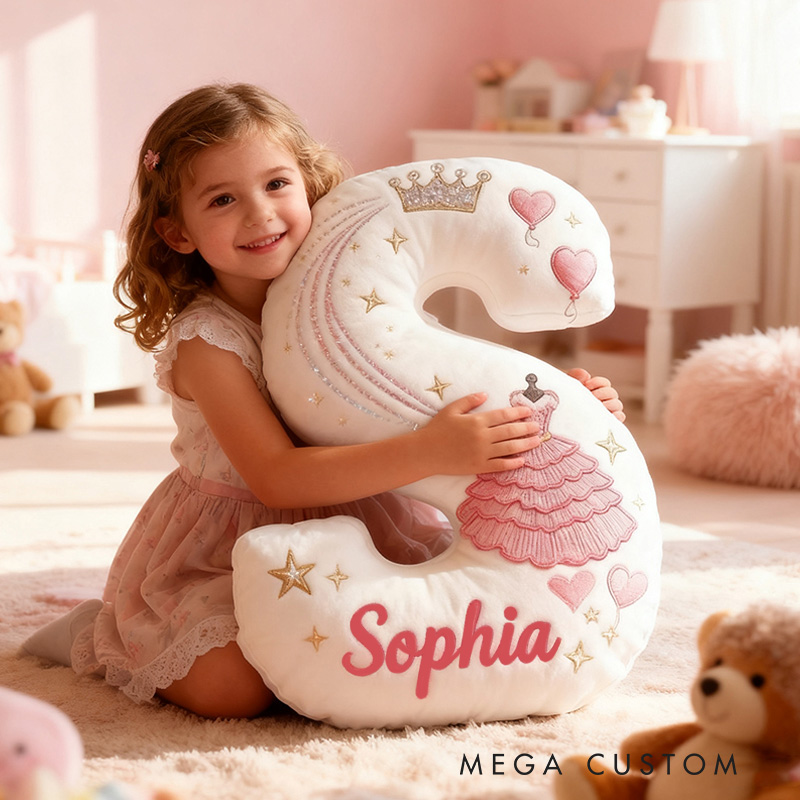 Personalized Crown Heart Custom Name Soft Decorative Gift Fairytale Princess Style Cozy Nursery Room Dream Pink Magic Graphic 3D Print Pillow