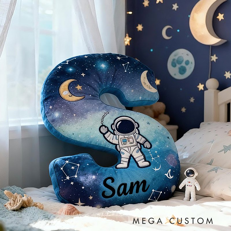 Personalized Astronaut Space Custom Name Soft Decorative Gift Galaxy Adventure Style Cozy Bedroom Star Moon Dream Cosmic Exploration Cute Graphic 3D Print Pillow
