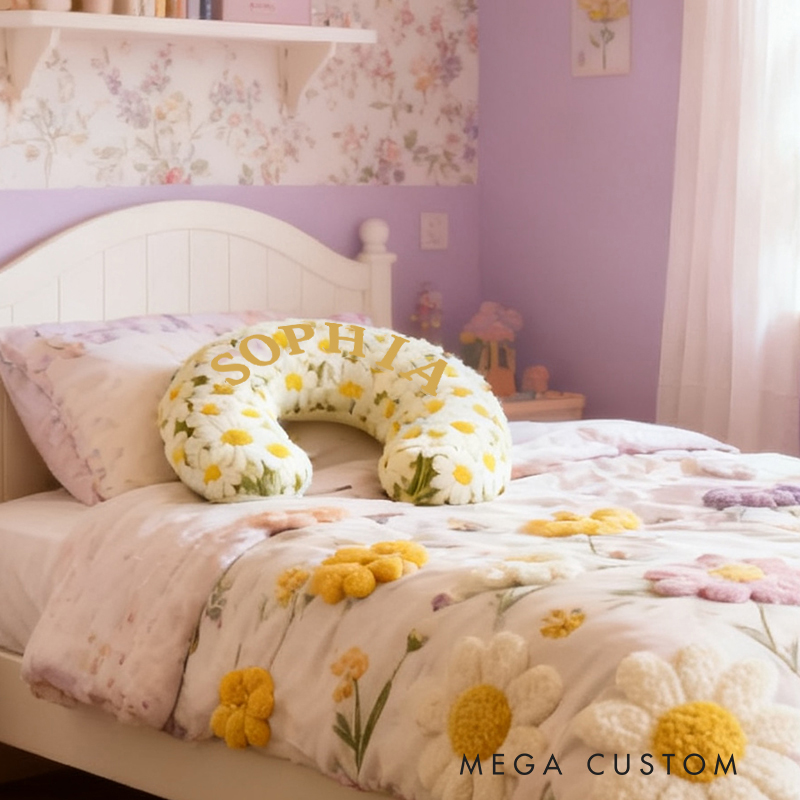 Personalized Daisy Flower Pattern Custom Name Soft Travel Gift Spring Style Cozy Airplane Comfort Bright Yellow Fresh Nature U-Shaped Pillow