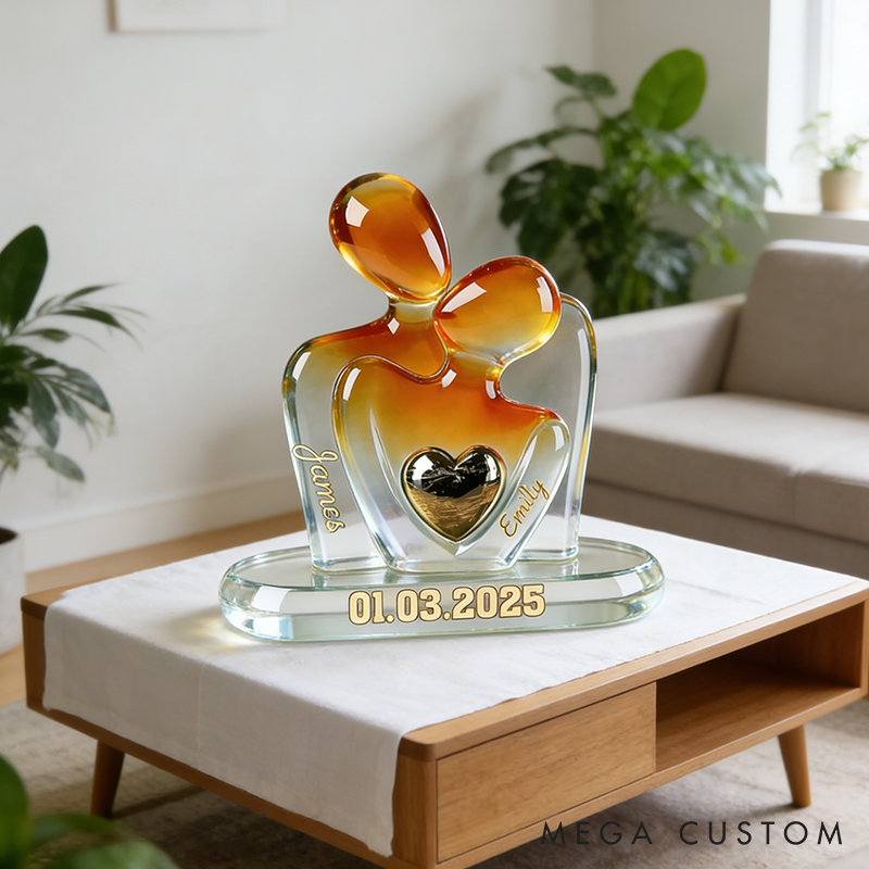 Personalized Acrylic Couple Figurine 2D Flat Couple Hug Statue with Heart Inlay Custom Couple Valentine's Gift Plaque