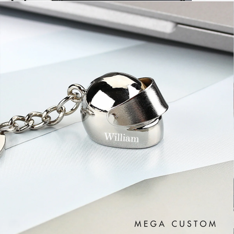 Personalized Motorcycle Helmet Keychain Custom Engraved Stainless Steel Biker Keyring Gift for Riders and Racing Lovers