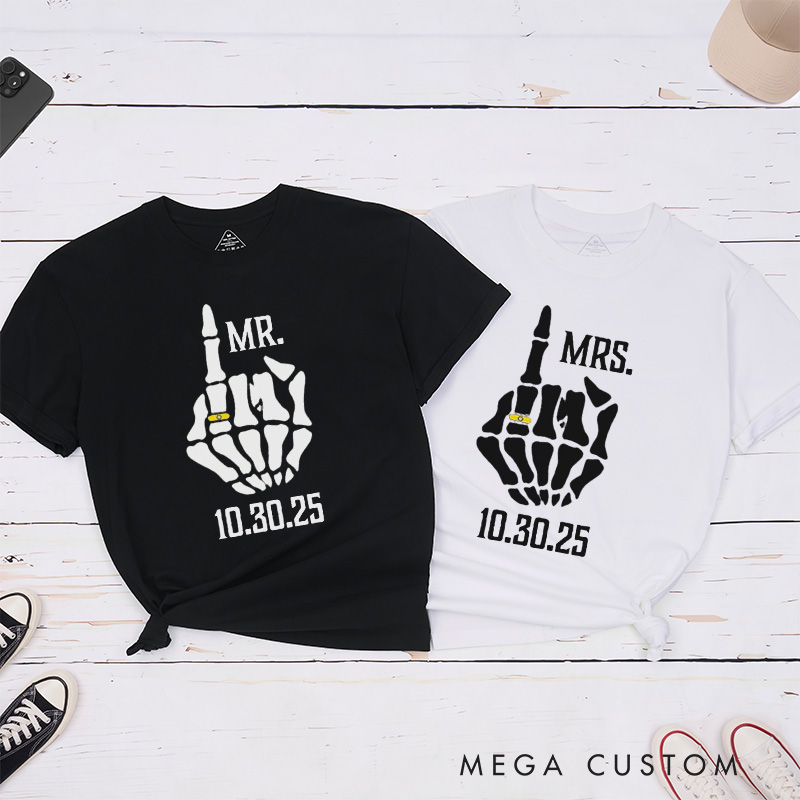 Personalized Funny Gesture Skeleton Mr and Mrs Matching Wedding Couple Classic T-Shirt
