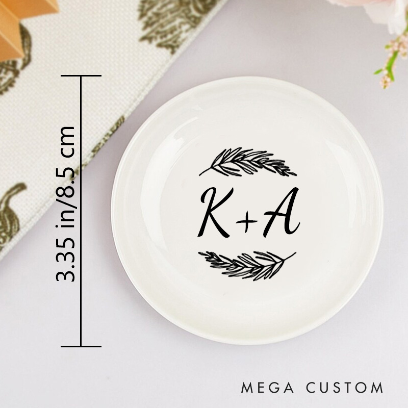 Personalized Elegant Fern Wedding Monogram with Initials Wedding Engagement Round Ring Dish