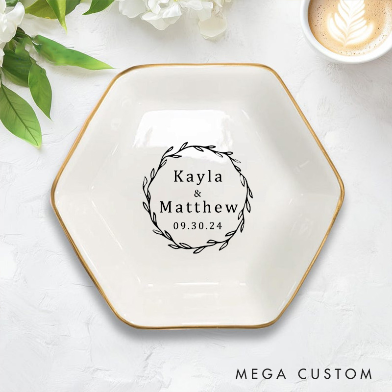Personalized Circular Leaf Wreath Wedding Engagement Gold-Trimmed Hexagon Ring Dish