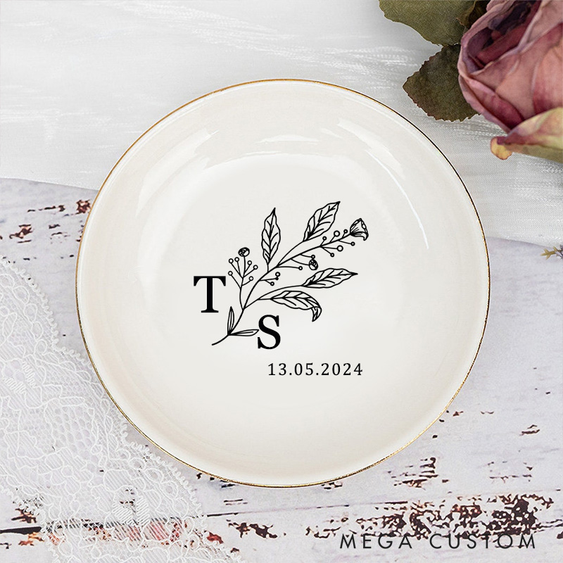 Personalized Graceful Flowing Branches and Leaves Wedding Couple Gold-Trimmed Ring Dishes