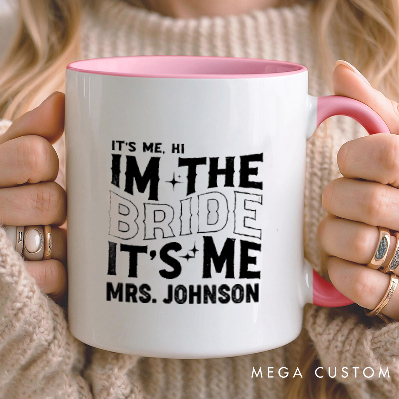 Personalized Modern Vintage It's Me Bride and Groom Matching Wedding Couple Mugs