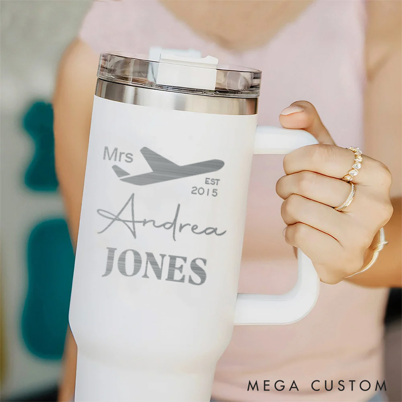 Personalized Mr. and Mrs. 40oz Anniversary Tumbler Couple Wedding Anniversary Travel Mug Gift Tumbler for Husband and Wife with Handle and Straw
