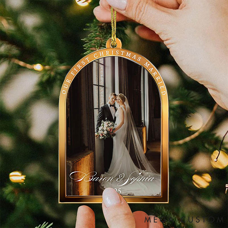 Personalized Couple Our First Christmas Married Christmas Acrylic Ornament Custom Newlywed Photo Xmas Ornament for Him Her Wedding Christmas Gift