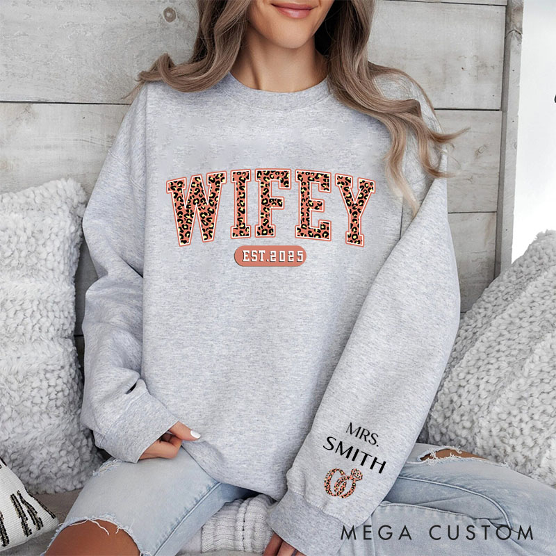 Personalized Wifey Sweatshirt Custom Leopard Sweatshirt for Her Wife Gift Anniversary Valentine's Gift for Wife Holiday Top Cloth for Wife