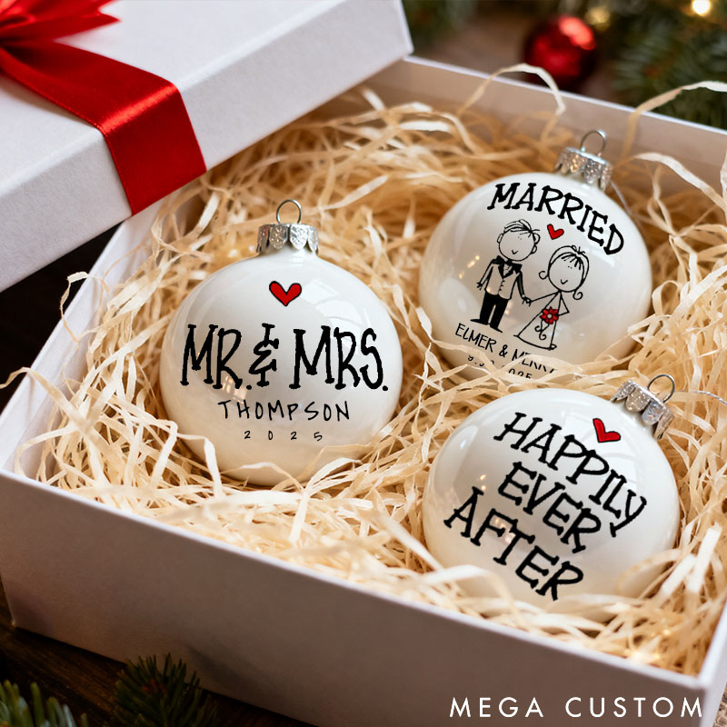 Personalized Mr and Mrs Married Engaged Matching Christmas Ball Ornament Newlyweds Name Date Hand-Painted Xmas Ball First Christmas Gift for Him Her